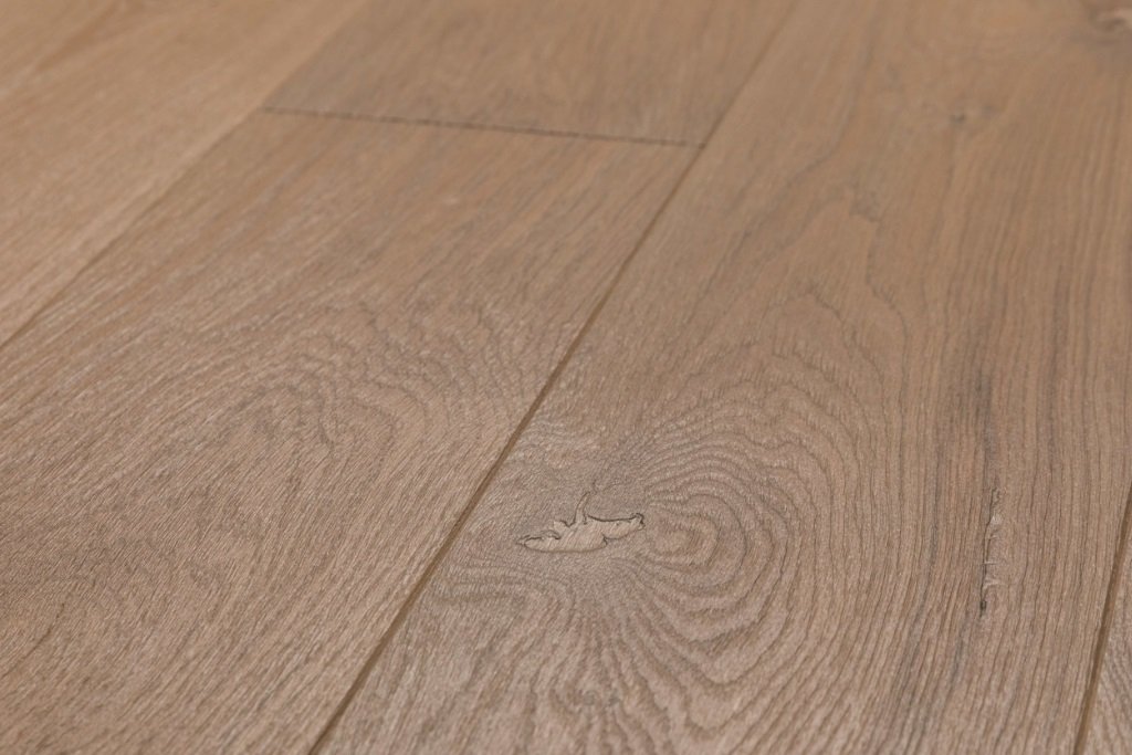 Smoked Washy Grey Esco Plank Range 190x14/3mm -Price Per Sq. Yard.