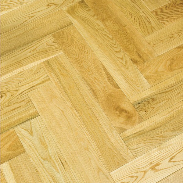 DCFL0164 Engineered Herringbone Oak Lacquered 18mm - Price Per Sq. Yard.